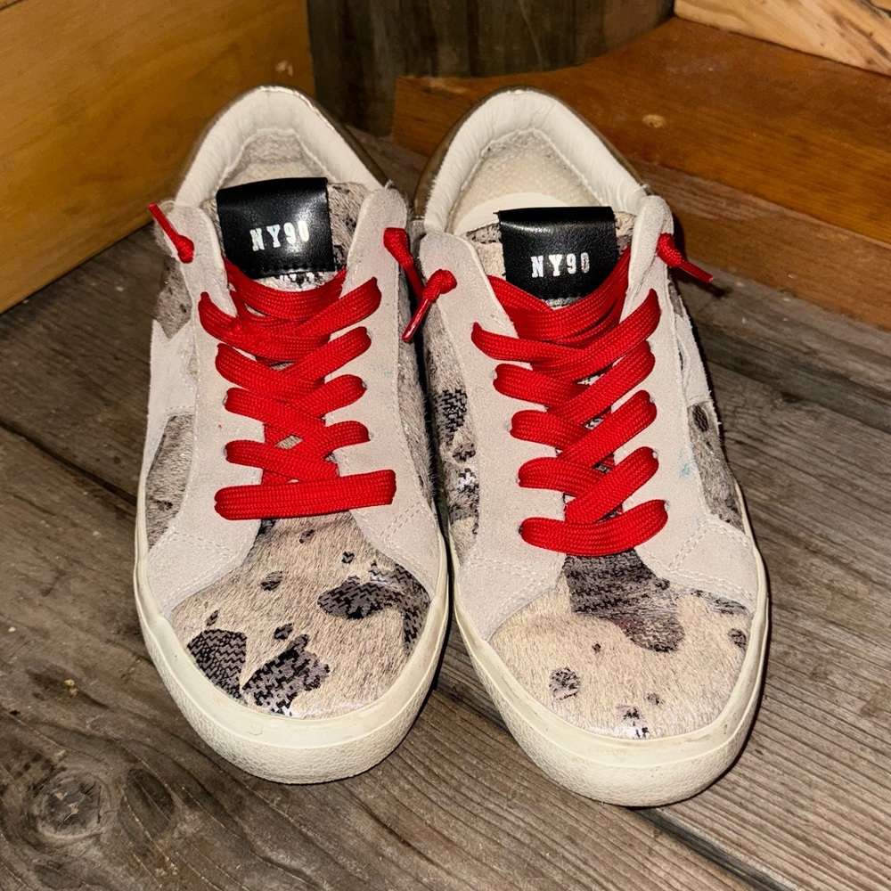 Steve Madden Philosophy NY90